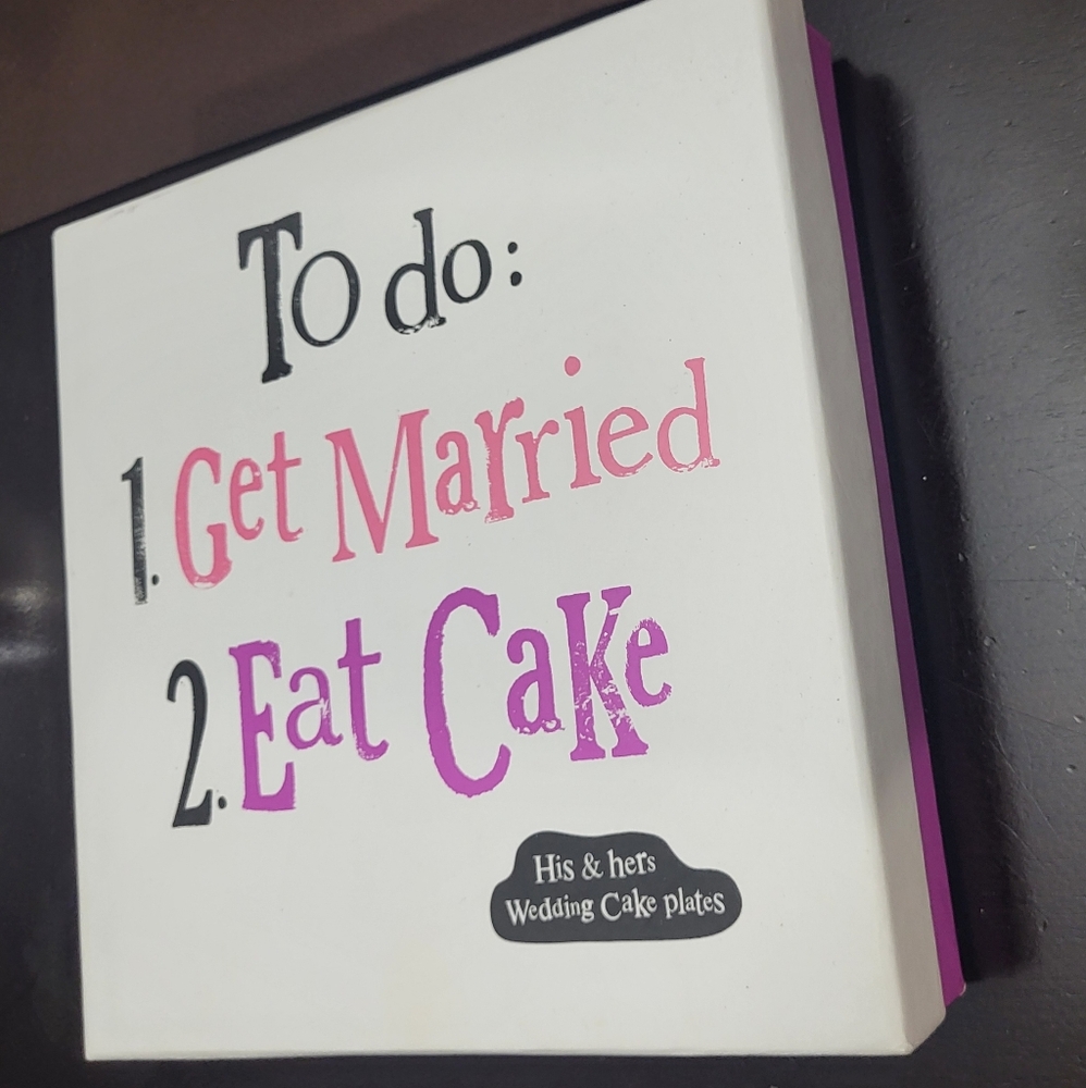 ❤️His & Hers wedding cake fun plates set of 2